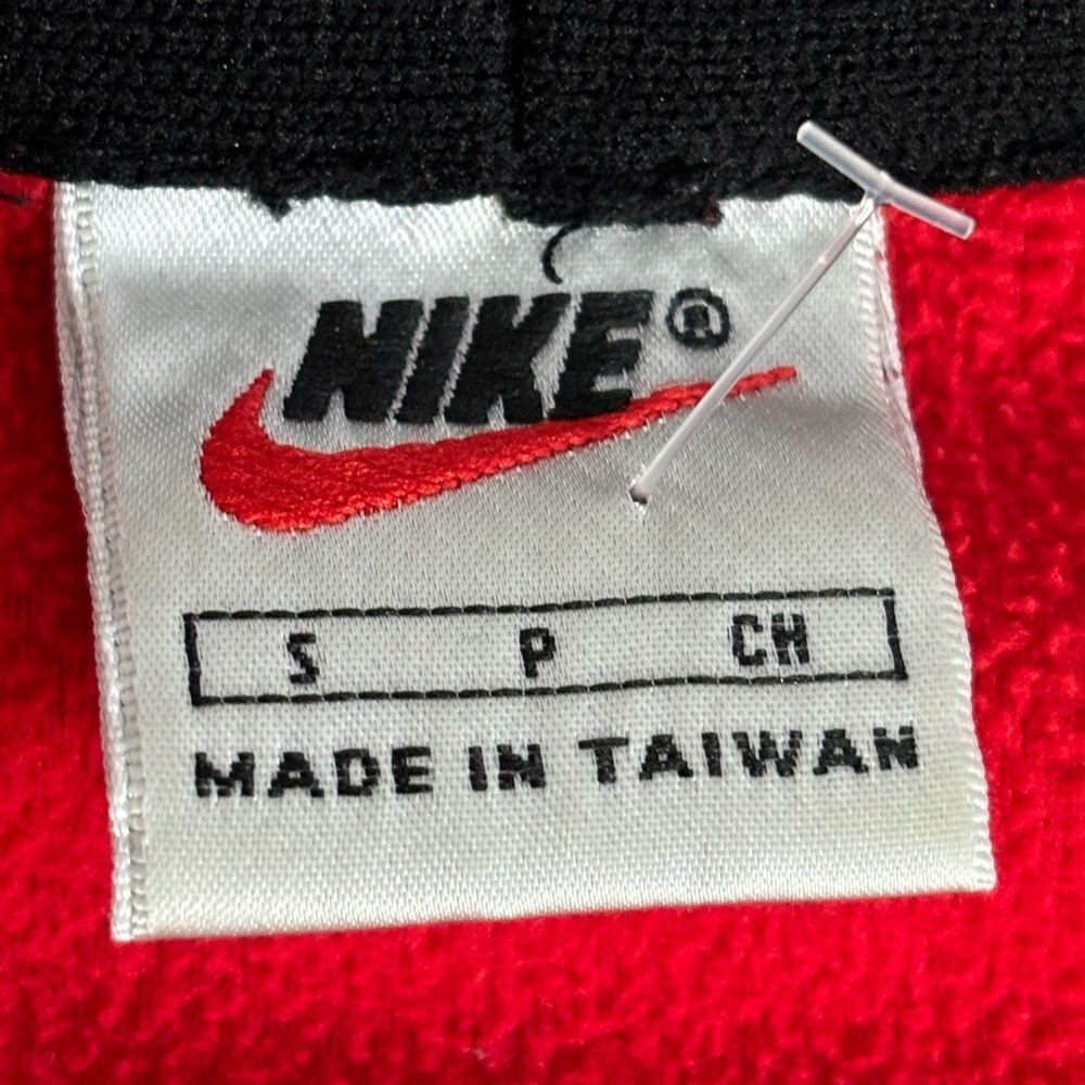 Nike Men's Small 90s Vintage Therma‎ Fit Red Black Fleece Long Sleeve Pullover - Picture 2 of 12